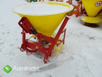 Rozsiewacz do soli, piasku do Kubota Yanmar Iseki - zdjęcie 1