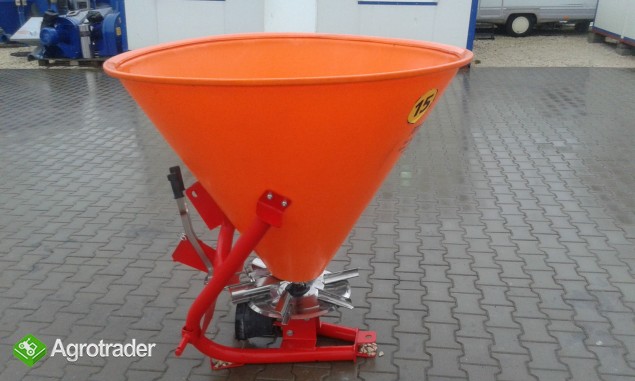 Rozsiewacz nawozów lej firmy Strumyk  lejek 300-400-500 l  - zdjęcie 2